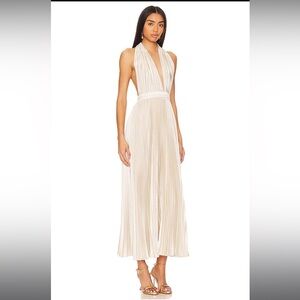 L’IDEE Moderniste Gown in Champagne